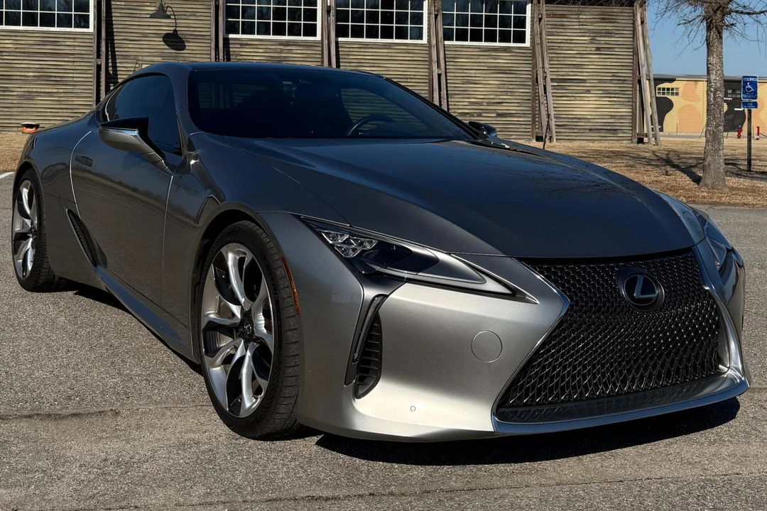 2018 Lexus LC - Image 8 of 31