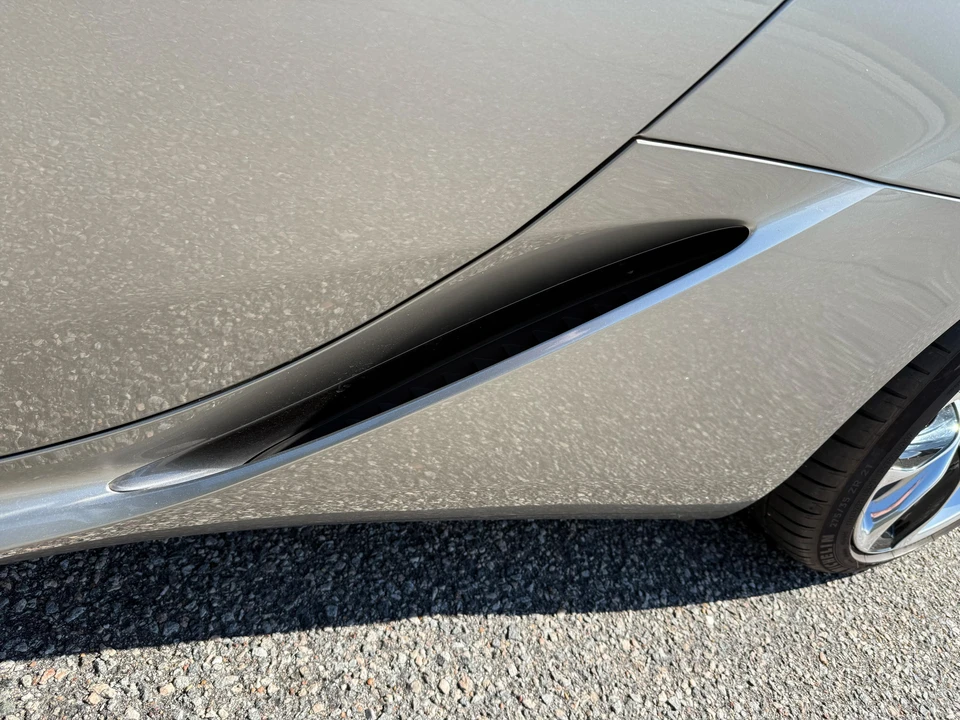 2018 Lexus LC - Image 15 of 31