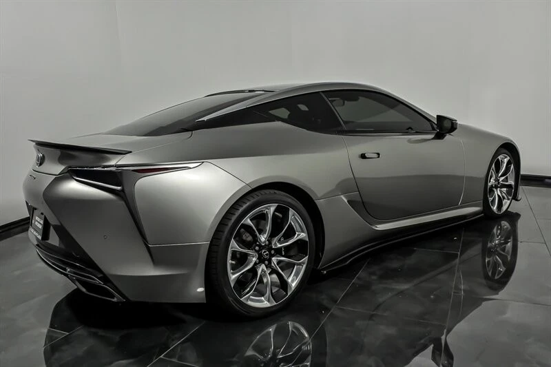 2018 Lexus LC - Image 9 of 31