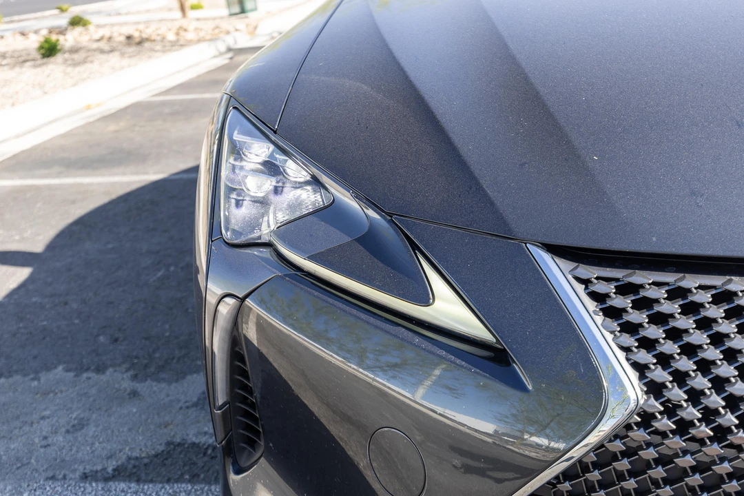 2018 Lexus LC - Image 11 of 31