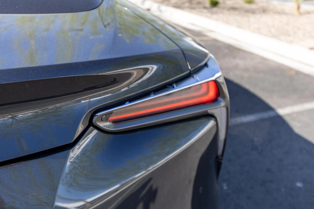 2018 Lexus LC - Image 16 of 31