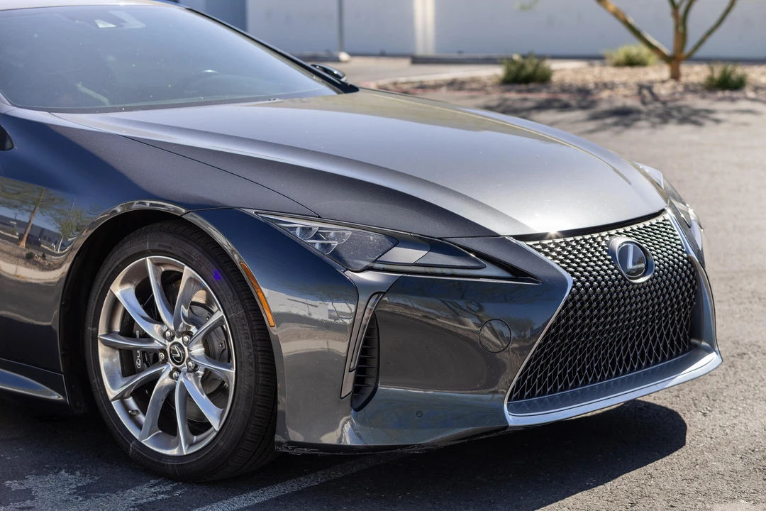 2018 Lexus LC - Image 25 of 31