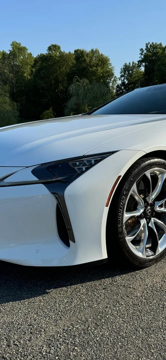 2018 Lexus LC - Image 11 of 31