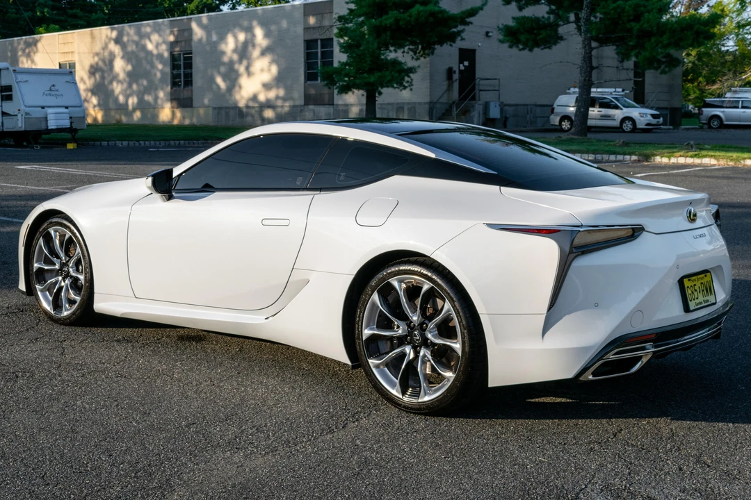 2018 Lexus LC - Image 7 of 31