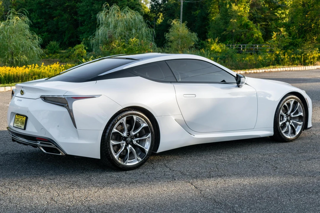2018 Lexus LC - Image 4 of 31