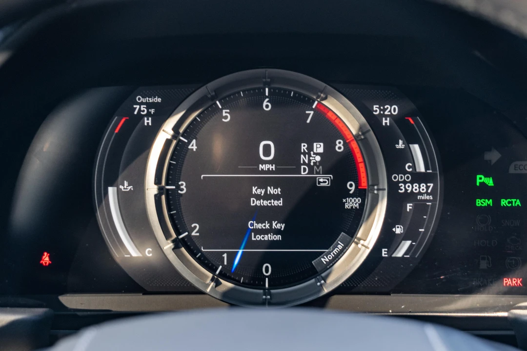2018 Lexus LC - Image 20 of 31