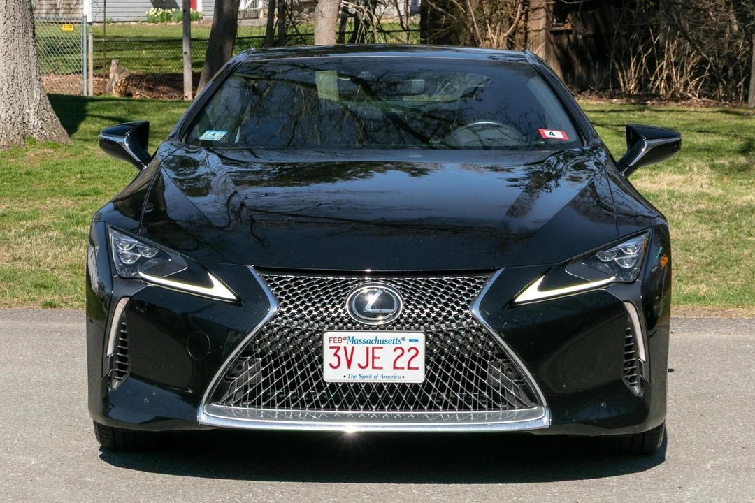2018 Lexus LC - Image 2 of 31