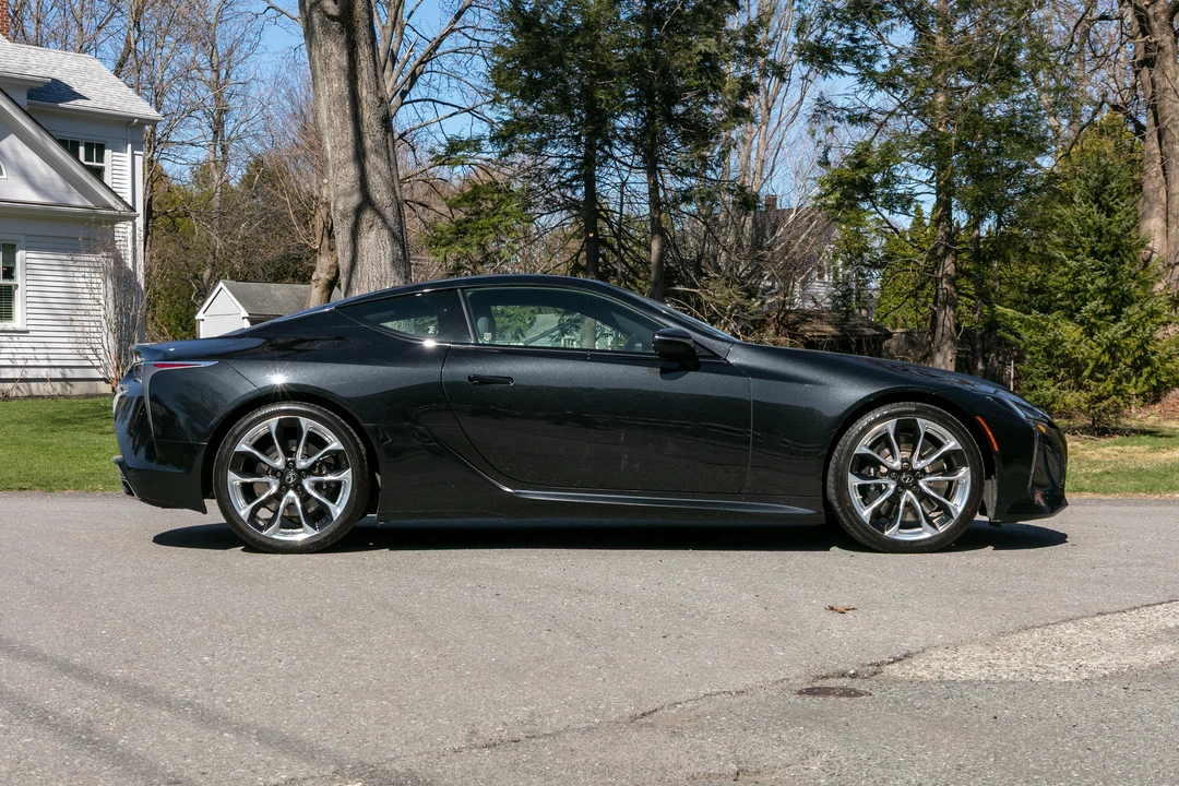 2018 Lexus LC - Image 10 of 31