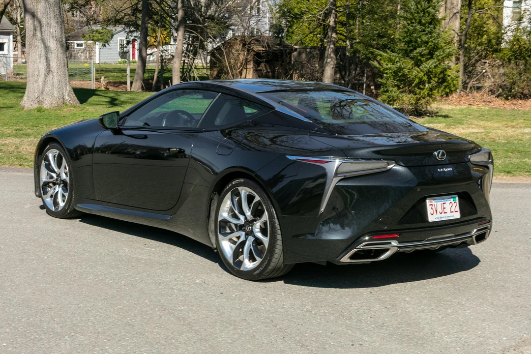 2018 Lexus LC - Image 8 of 31