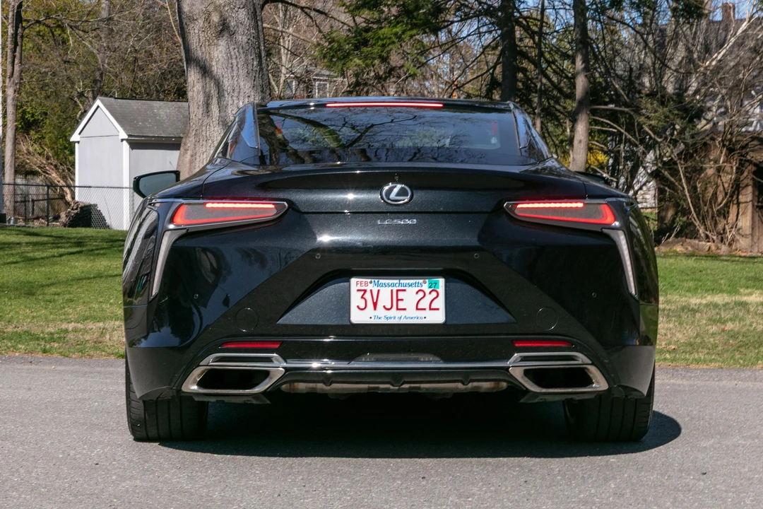 2018 Lexus LC - Image 9 of 31