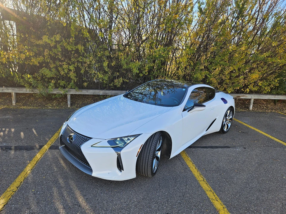 2018 Lexus LC - Image 11 of 31