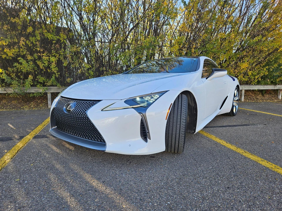 2018 Lexus LC - Image 9 of 31
