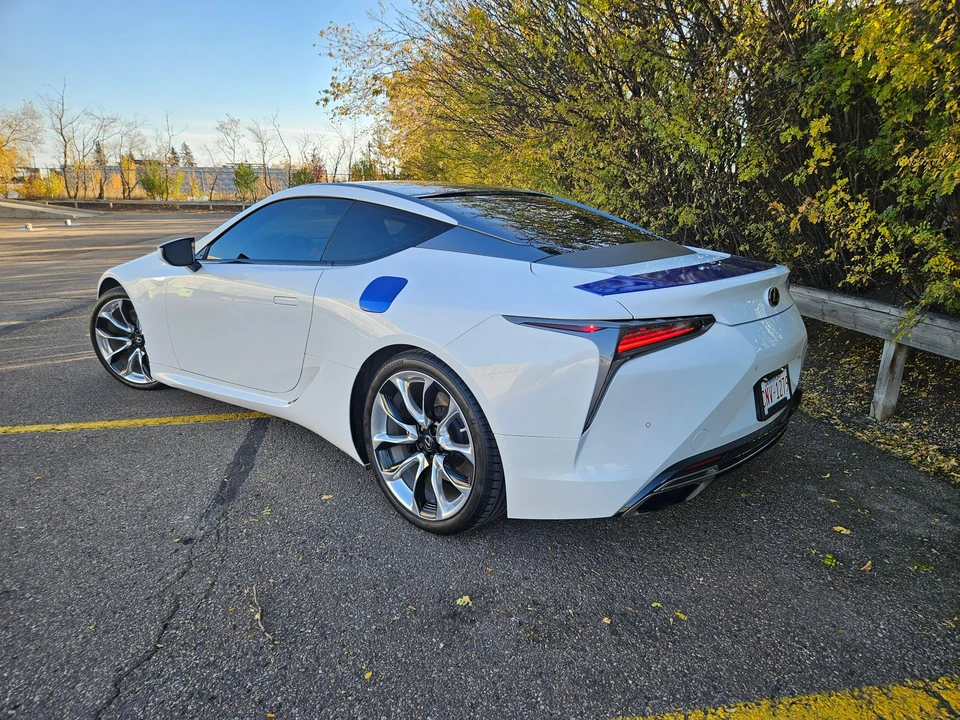 2018 Lexus LC - Image 20 of 31