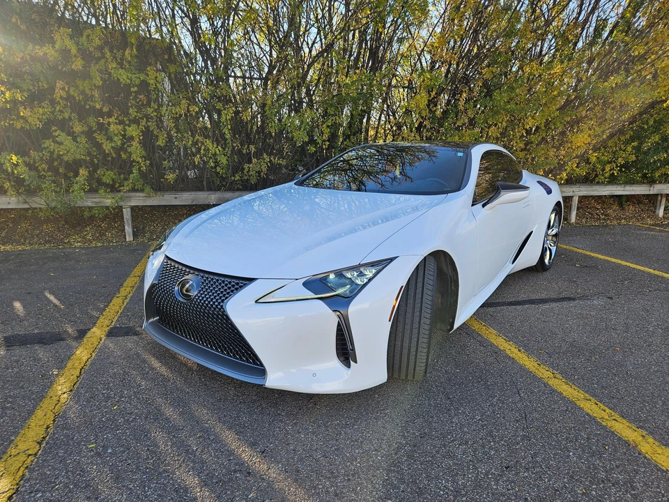 2018 Lexus LC - Image 8 of 31