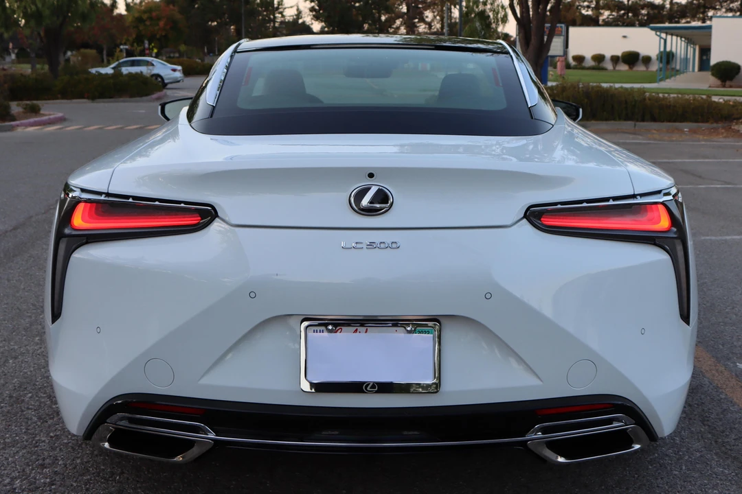 2018 Lexus LC - Image 5 of 31