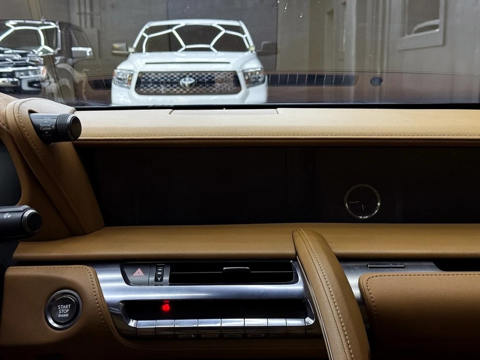 2018 Lexus LC - Image 21 of 21