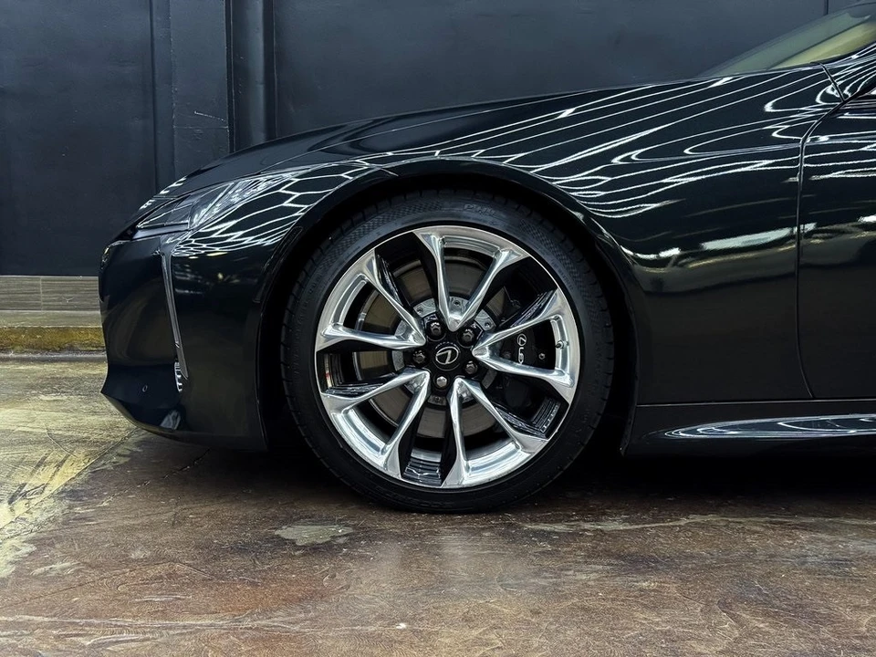 2018 Lexus LC - Image 4 of 12