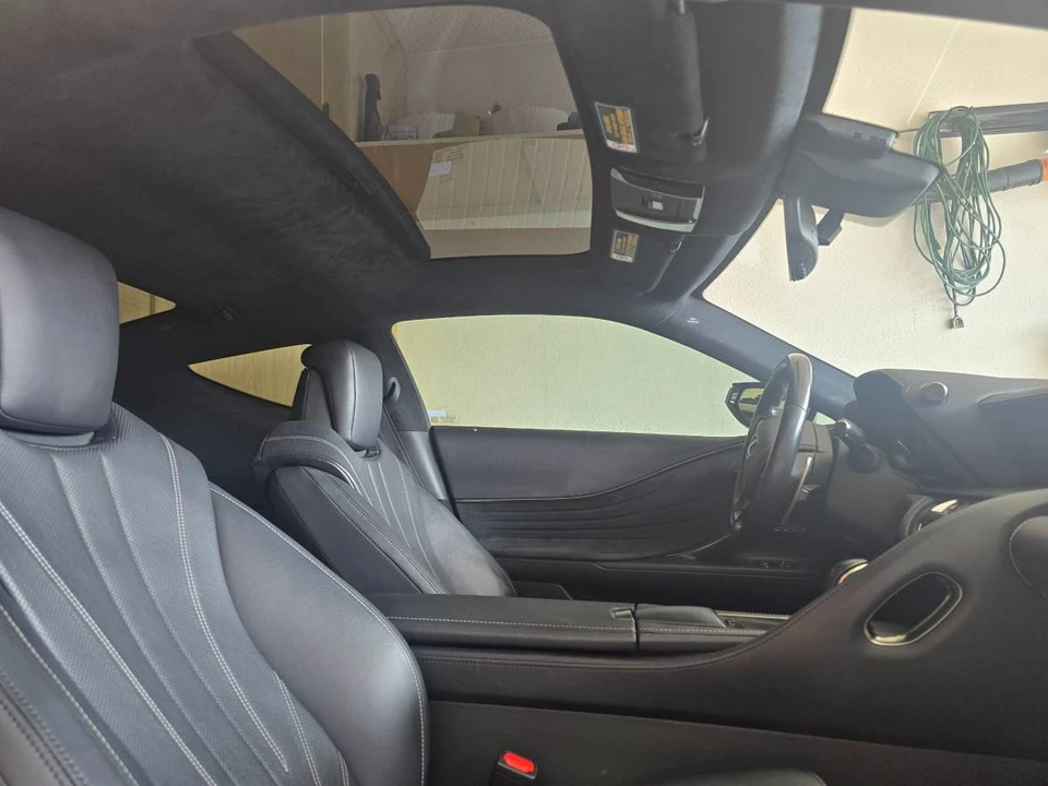 2018 Lexus LC - Image 5 of 7