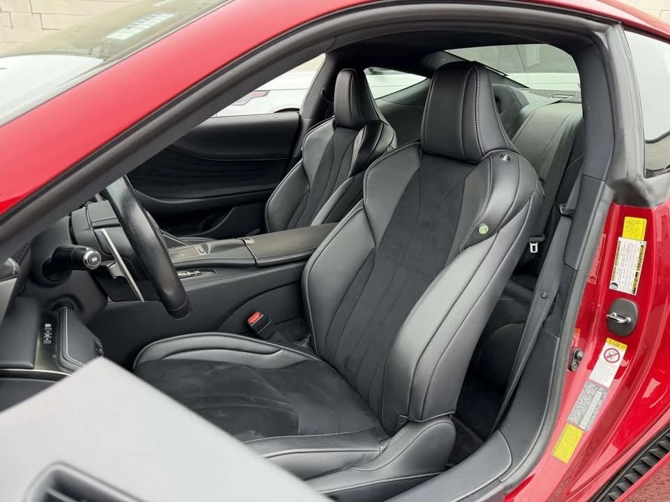 2018 Lexus LC - Image 18 of 20