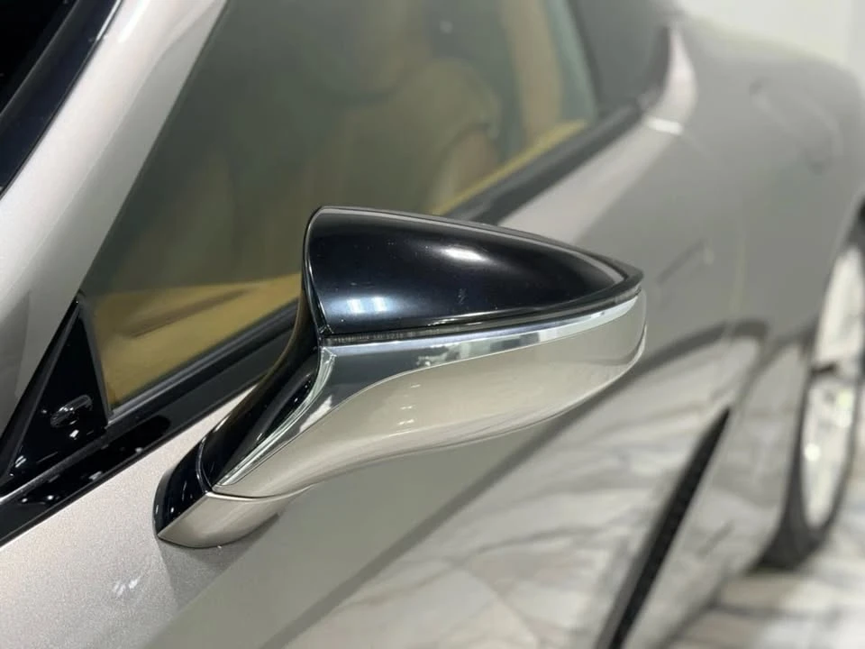 2018 Lexus LC - Image 10 of 20