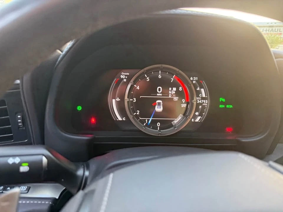 2018 Lexus LC - Image 5 of 5