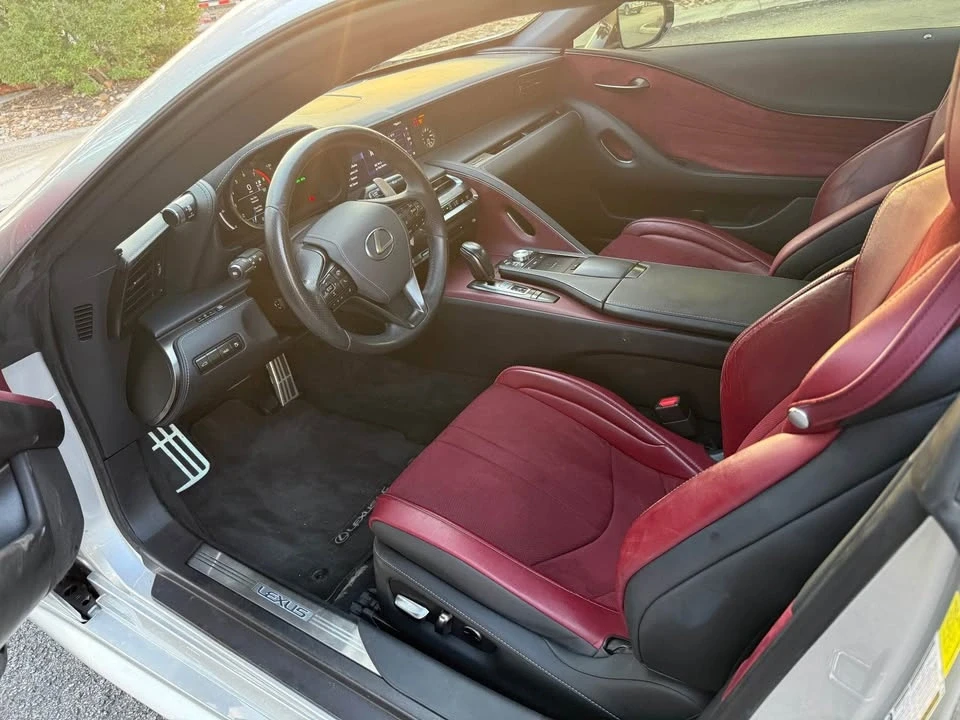 2018 Lexus LC - Image 3 of 5