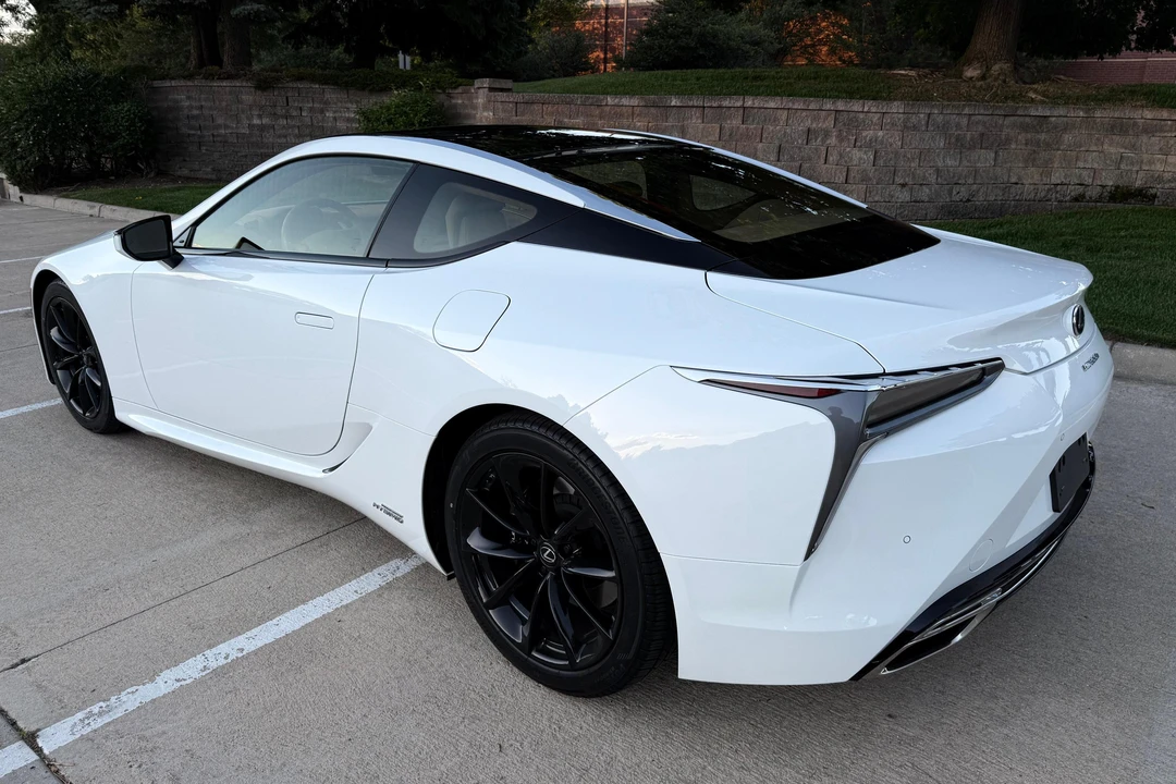 2018 Lexus LC - Image 4 of 31