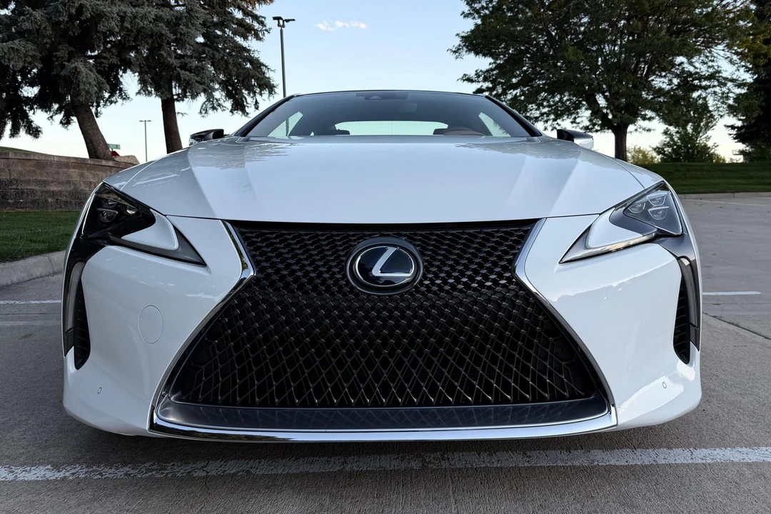 2018 Lexus LC - Image 2 of 31
