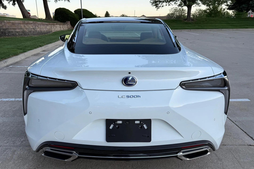 2018 Lexus LC - Image 5 of 31
