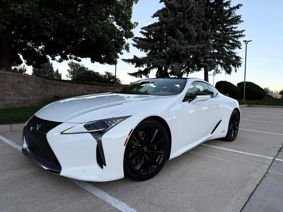 2018 Lexus LC - Image 8 of 31