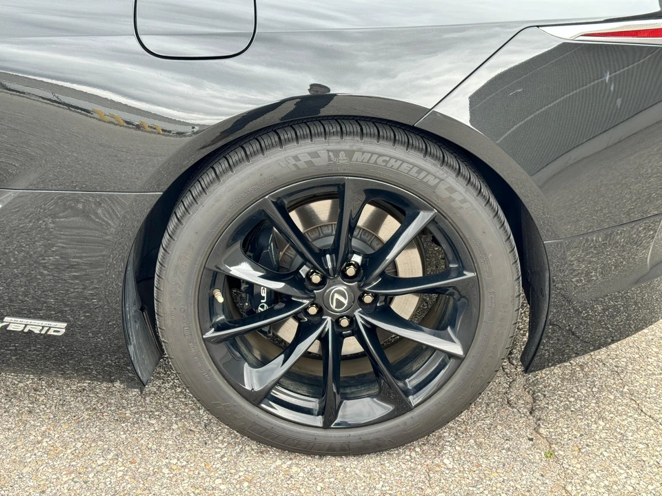 2018 Lexus LC - Image 20 of 31