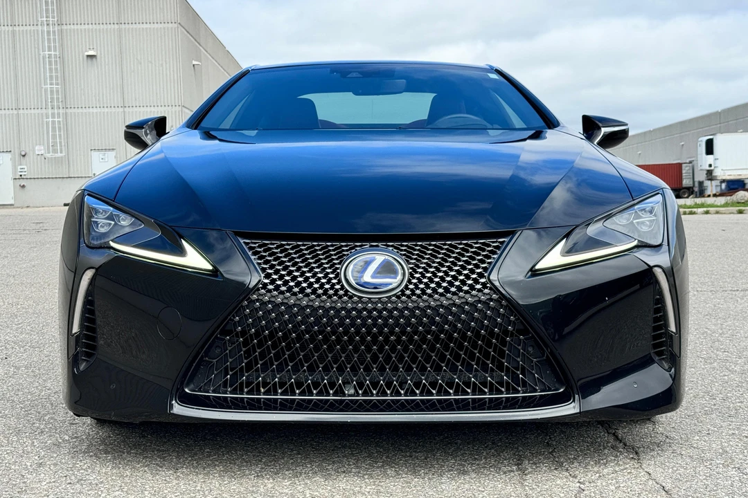2018 Lexus LC - Image 2 of 31