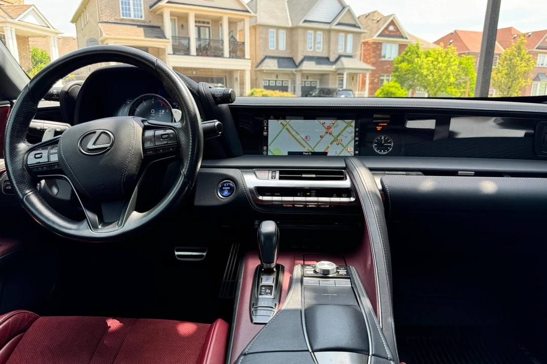 2018 Lexus LC - Image 23 of 31
