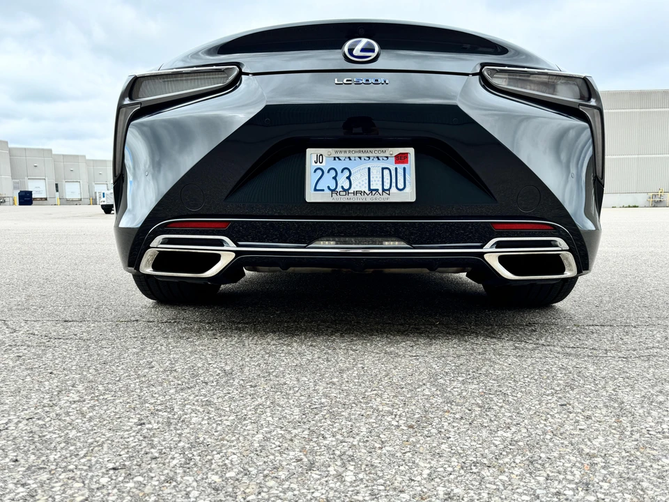 2018 Lexus LC - Image 7 of 31