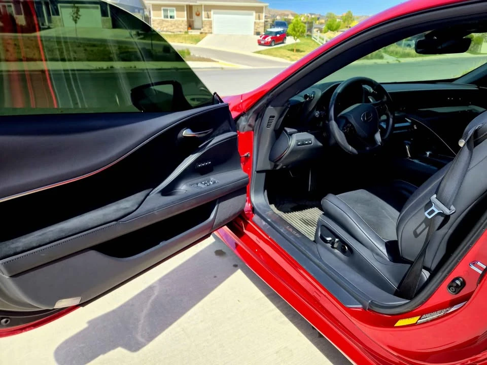 2018 Lexus LC - Image 14 of 14