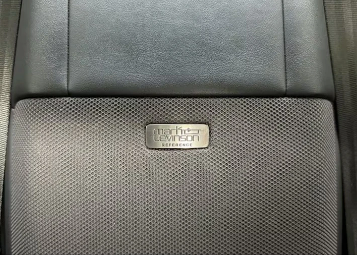 2018 Lexus LC - Image 7 of 10