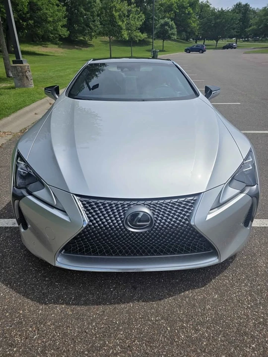 2018 Lexus LC - Image 9 of 17