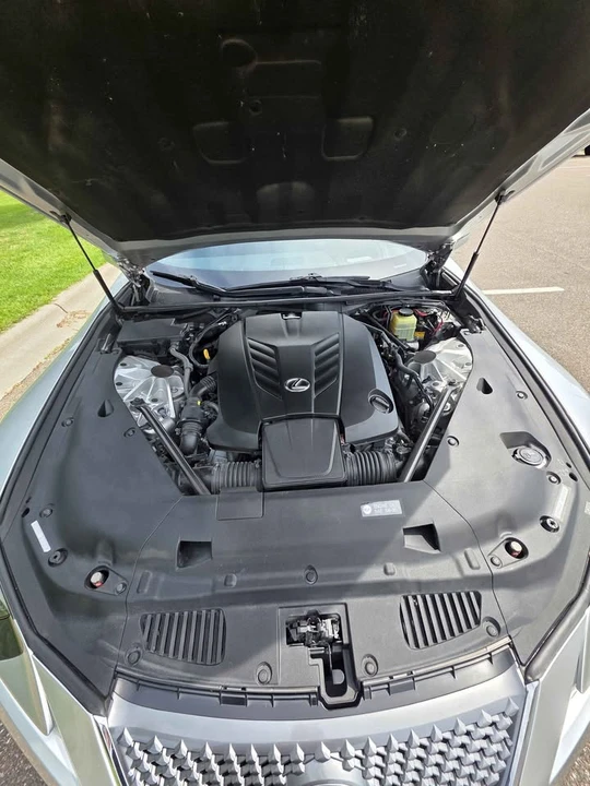2018 Lexus LC - Image 10 of 17