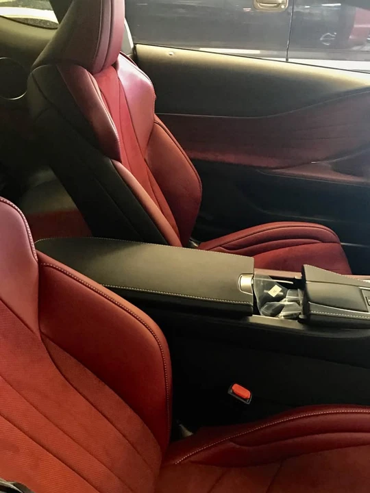 2018 Lexus LC - Image 4 of 7