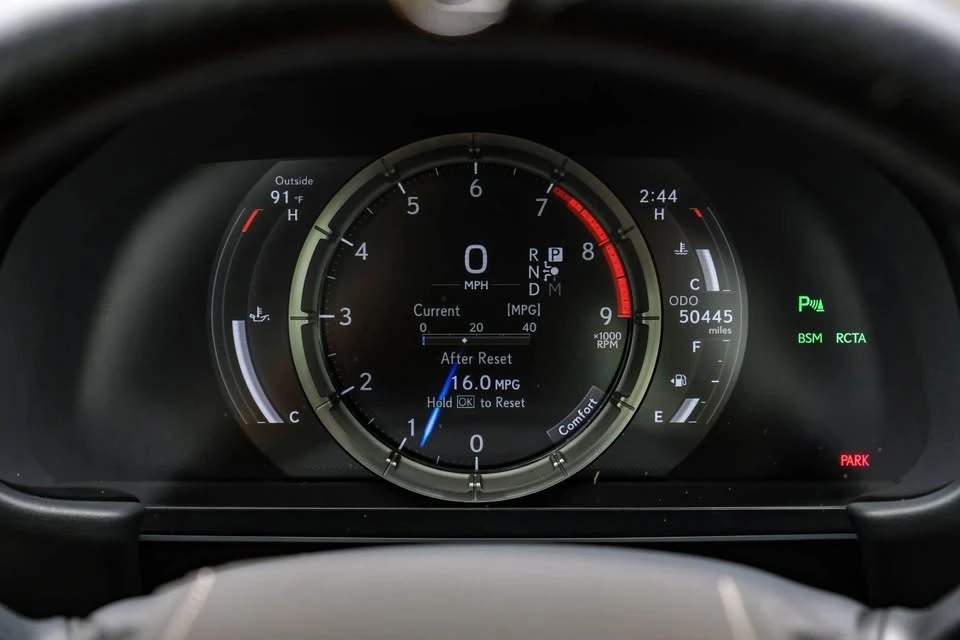 2018 Lexus LC - Image 15 of 20