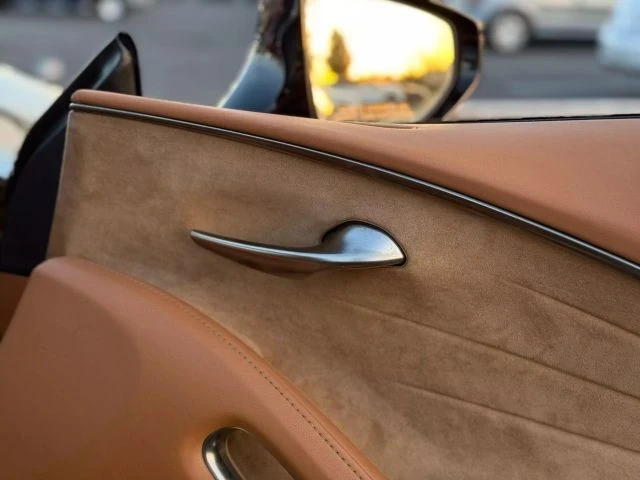 2018 Lexus LC - Image 20 of 21