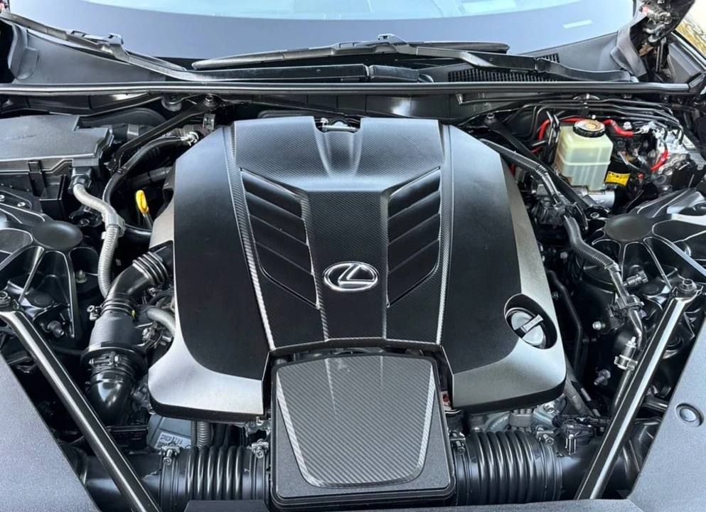 2018 Lexus LC - Image 18 of 24
