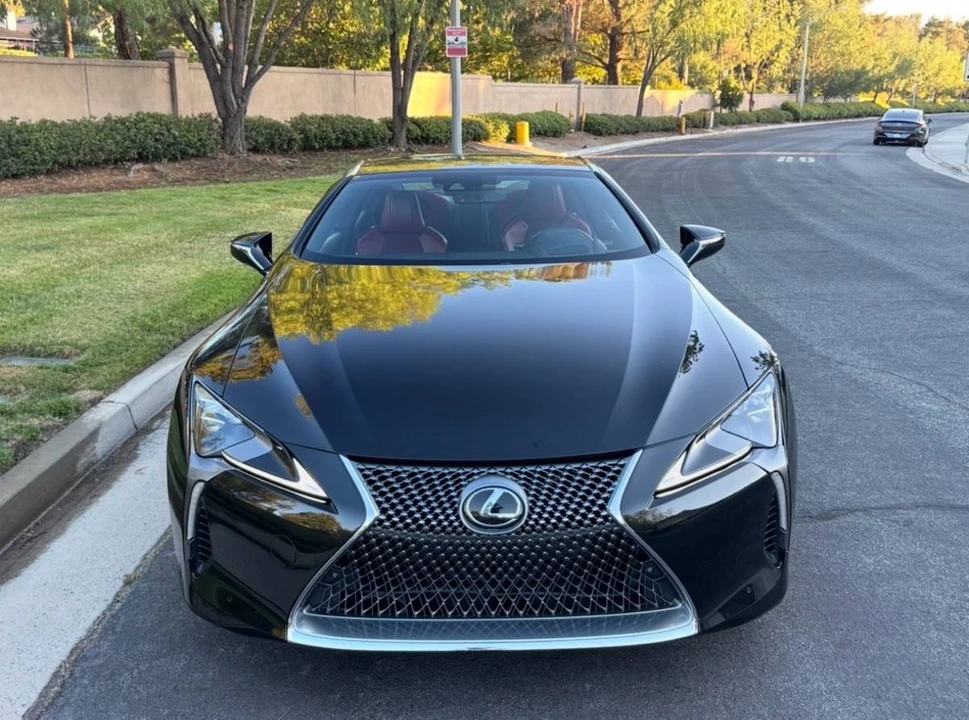 2018 Lexus LC - Image 20 of 24
