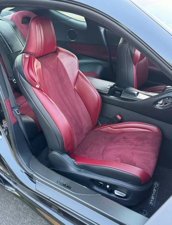 2018 Lexus LC - Image 12 of 24