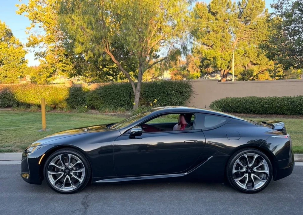 2018 Lexus LC - Image 3 of 24
