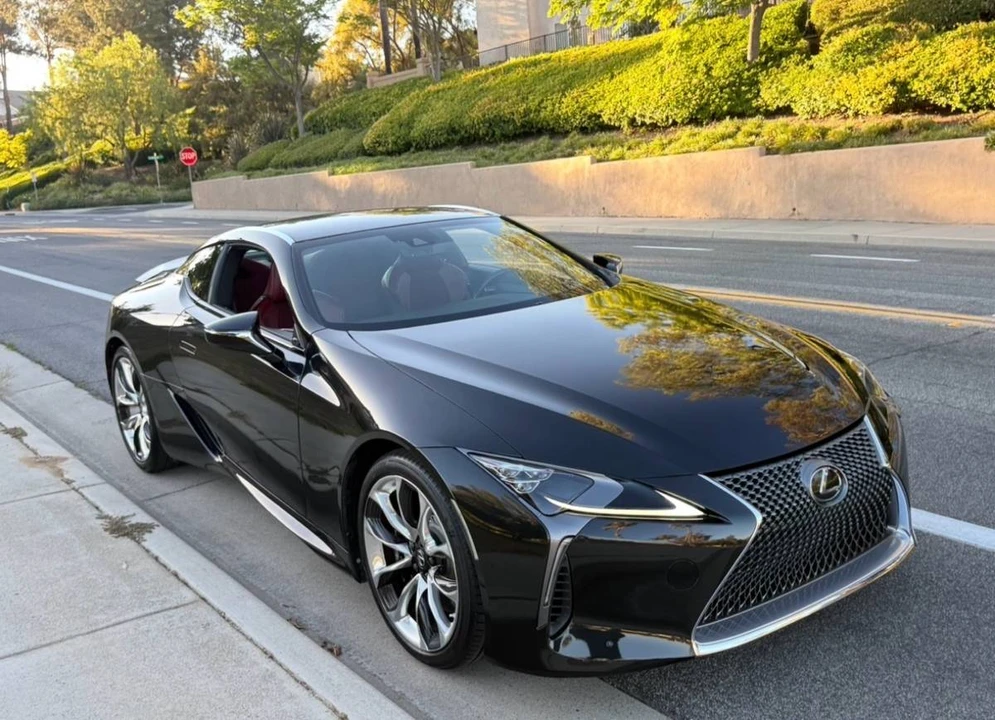 2018 Lexus LC - Image 22 of 24
