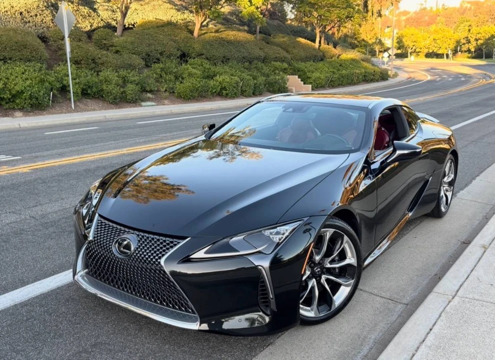 2018 Lexus LC - Image 23 of 24