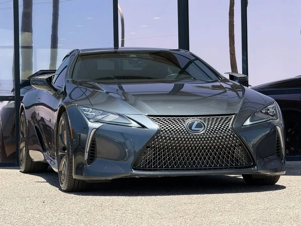 2018 Lexus LC - Image 18 of 20