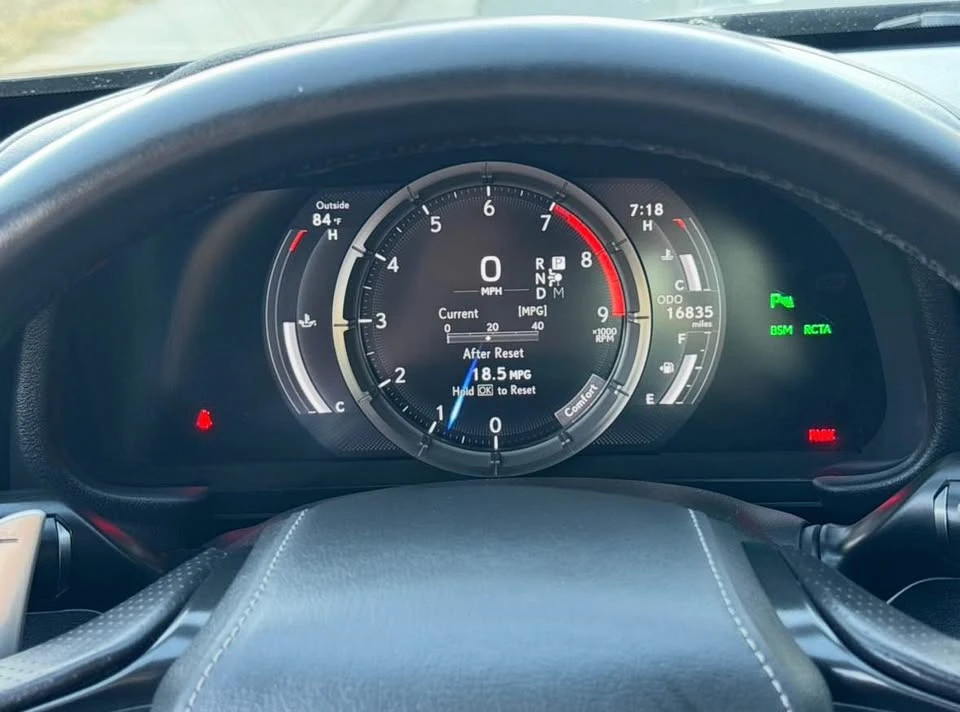 2018 Lexus LC - Image 13 of 20