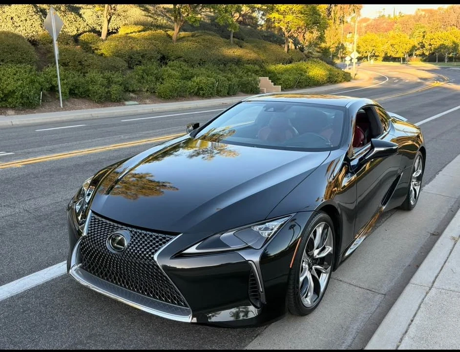 2018 Lexus LC - Image 19 of 20